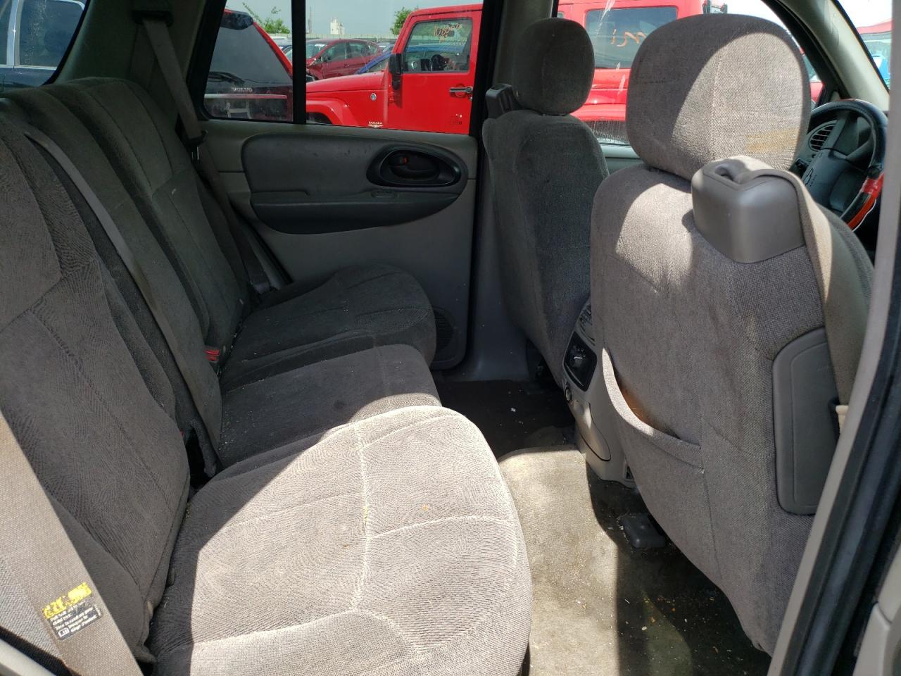 Photo 6 from auction – 2004 CHEVROLET TRAILBLAZE with VIN 1GNDT13S642291861