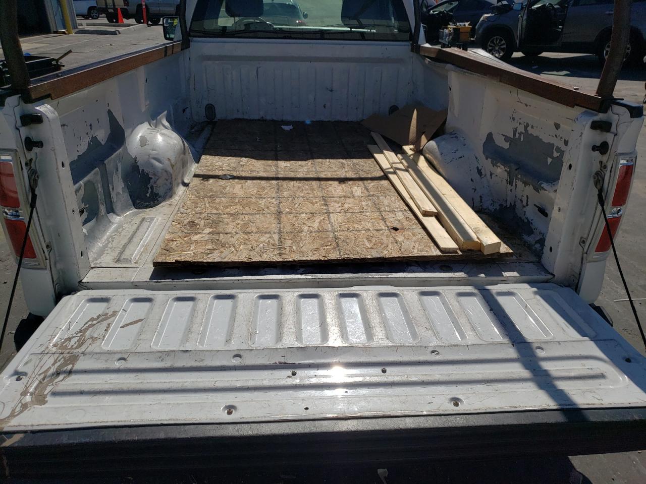 Photo 6 from auction – 2011 FORD F150 with VIN 1FTNF1CFXBKD72415