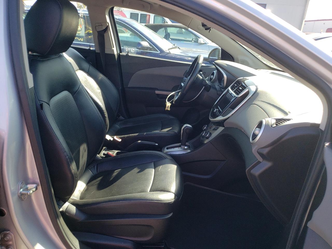 Photo 5 from auction – 2020 CHEVROLET SONIC PREM with VIN 1G1JF5SB0L4112687