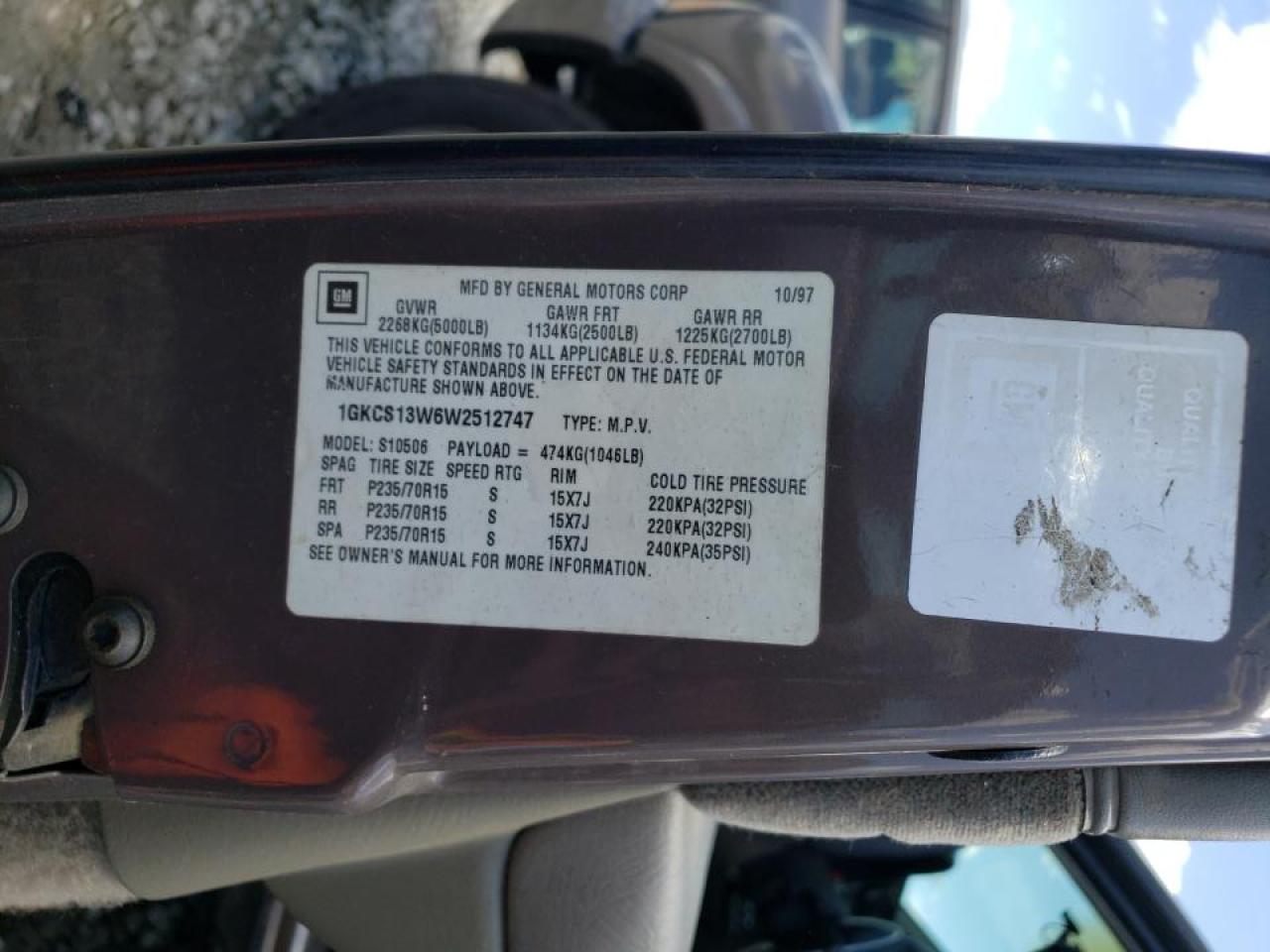 Photo 10 from auction – 1998 GMC JIMMY with VIN 1GKCS13W6W2512747