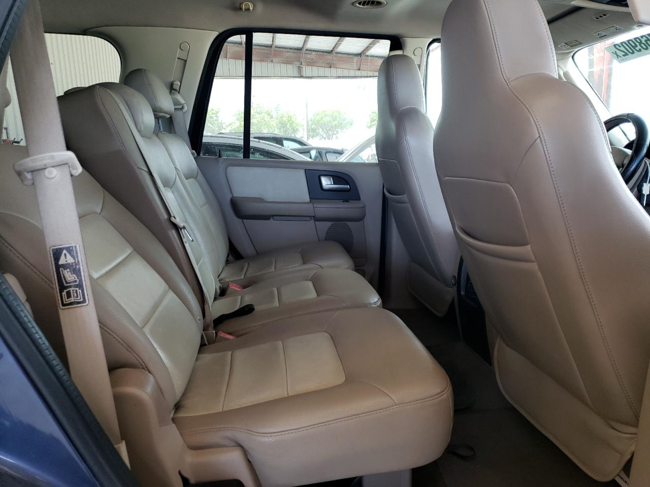 Photo 6 from auction – 2003 FORD EXPEDITION with VIN 1FMRU17WX3LC45690