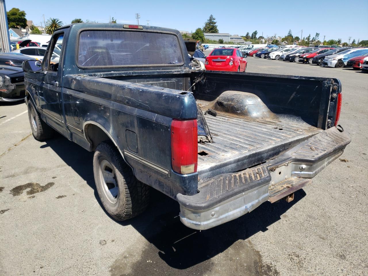 Photo 3 from auction – 1995 FORD F150 with VIN 1FTEF15H5SLA02398