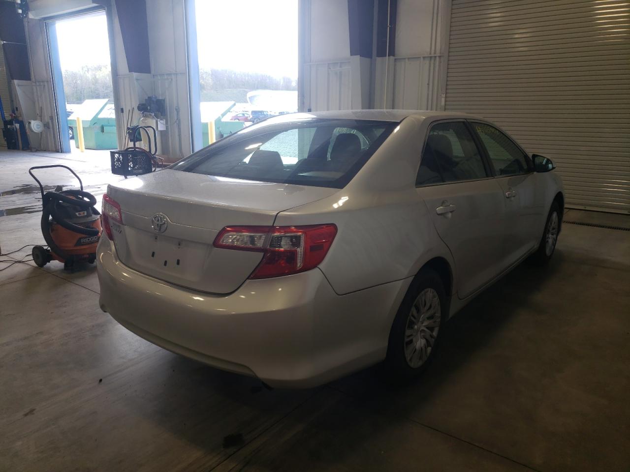 Photo 4 from auction – 2012 TOYOTA CAMRY BASE with VIN 4T1BF1FK8CU504066