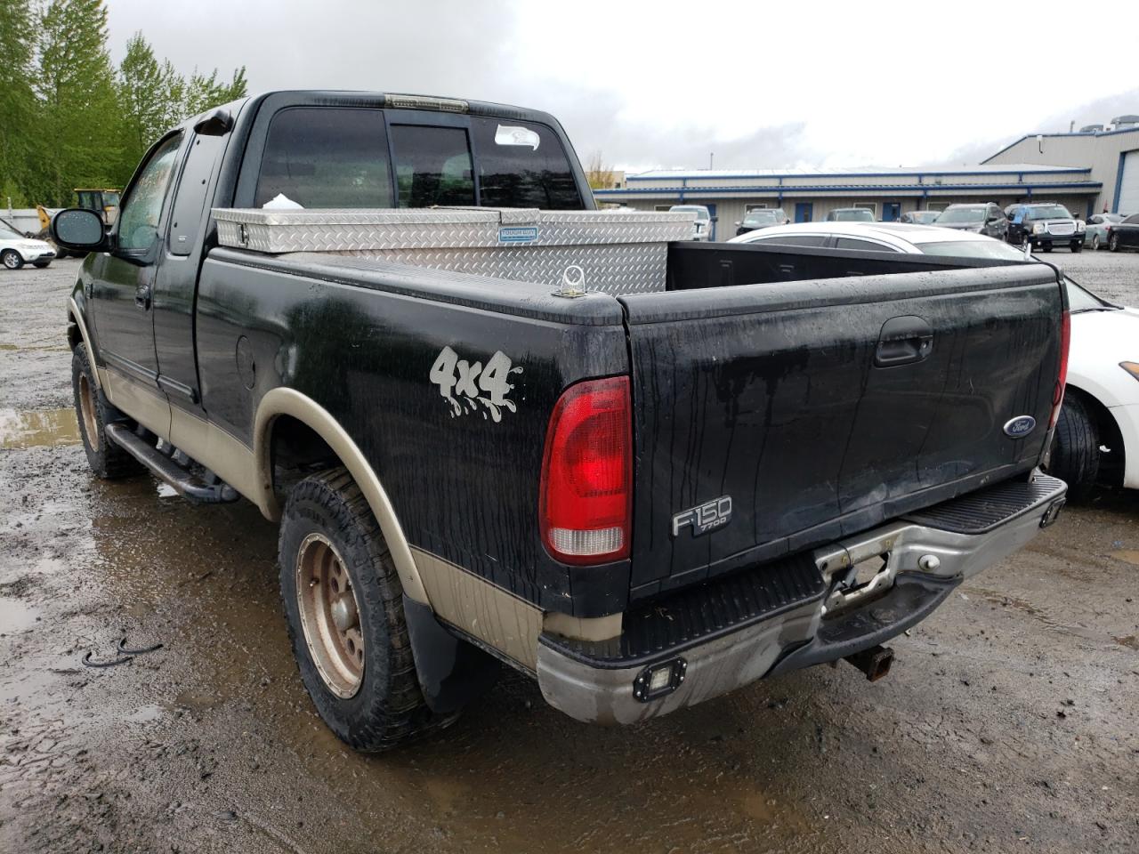 Photo 3 from auction – 2000 FORD F150 with VIN 2FTPX18L7YCA16067