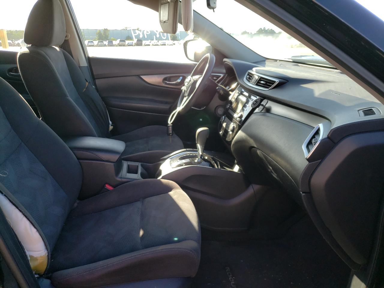 Photo 5 from auction – 2015 NISSAN ROGUE S with VIN KNMAT2MT7FP525178