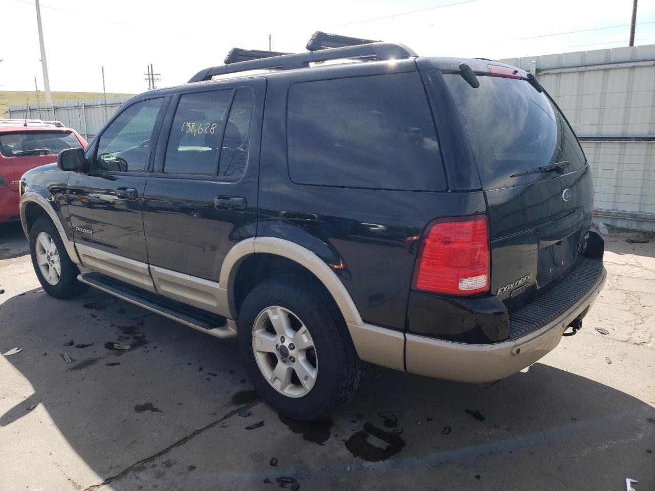 Photo 3 from auction – 2005 FORD EXPLORER E with VIN 1FMZU74WX5UA93771