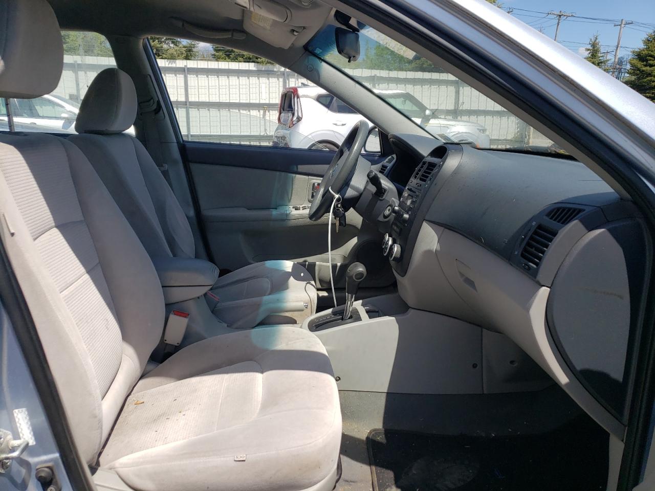Photo 5 from auction – 2008 KIA SPECTRA EX with VIN KNAFE122X85516474