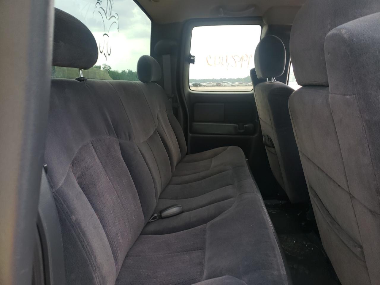 Photo 6 from auction – 2000 CHEVROLET SILVERADO with VIN 2GCEC19T9Y1357127