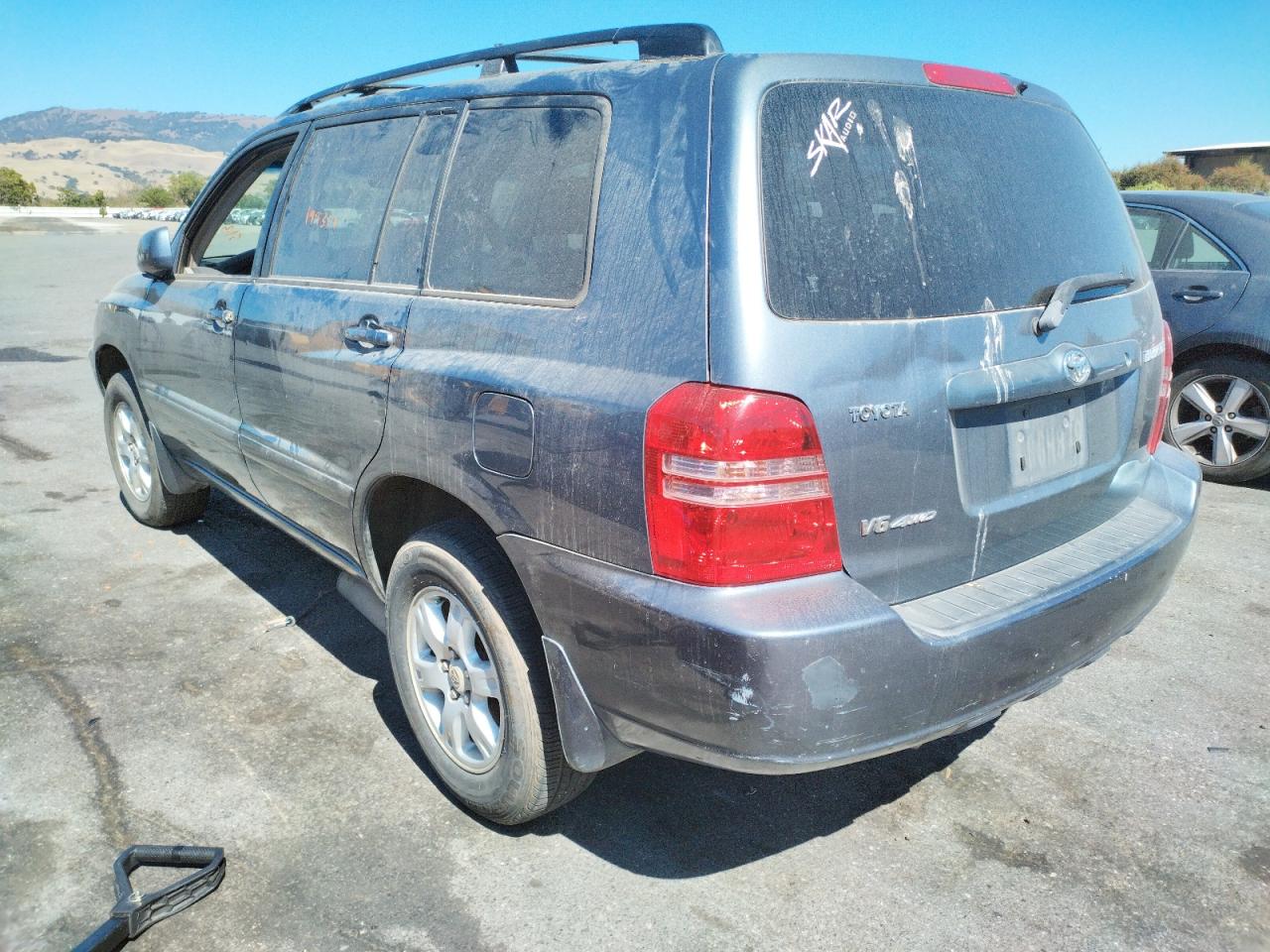 Photo 3 from auction – 2003 TOYOTA HIGHLANDER with VIN JTEHF21A030133619