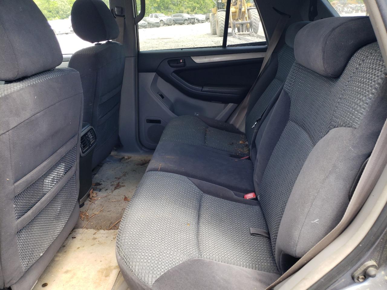 صورة رقم 6 من المزاد - 2003 TOYOTA 4RUNNER SR مع VIN JTEBU14R930010022