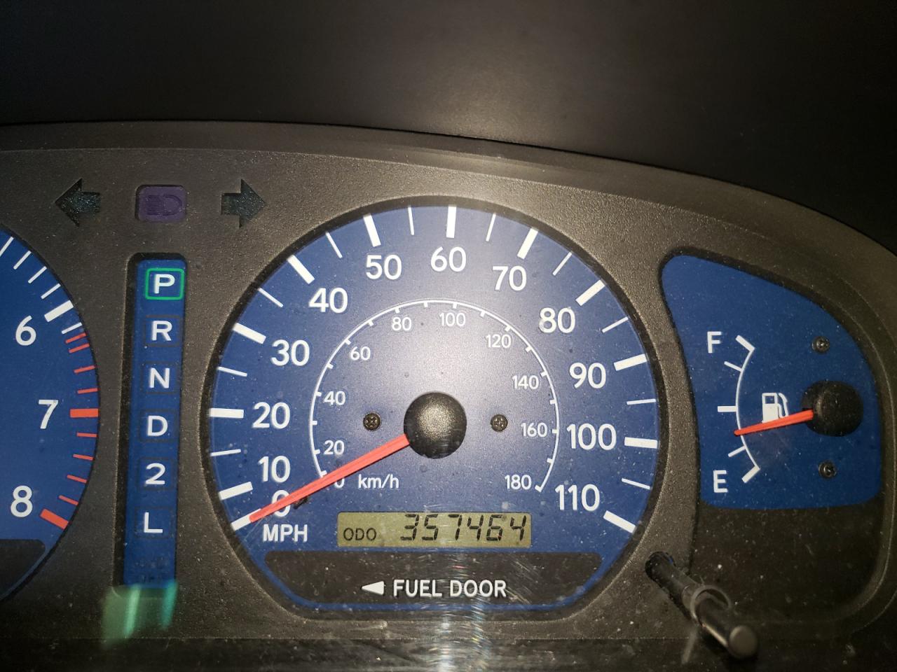 Photo 8 from auction – 2001 TOYOTA SIENNA LE with VIN 4T3ZF13C01U366071