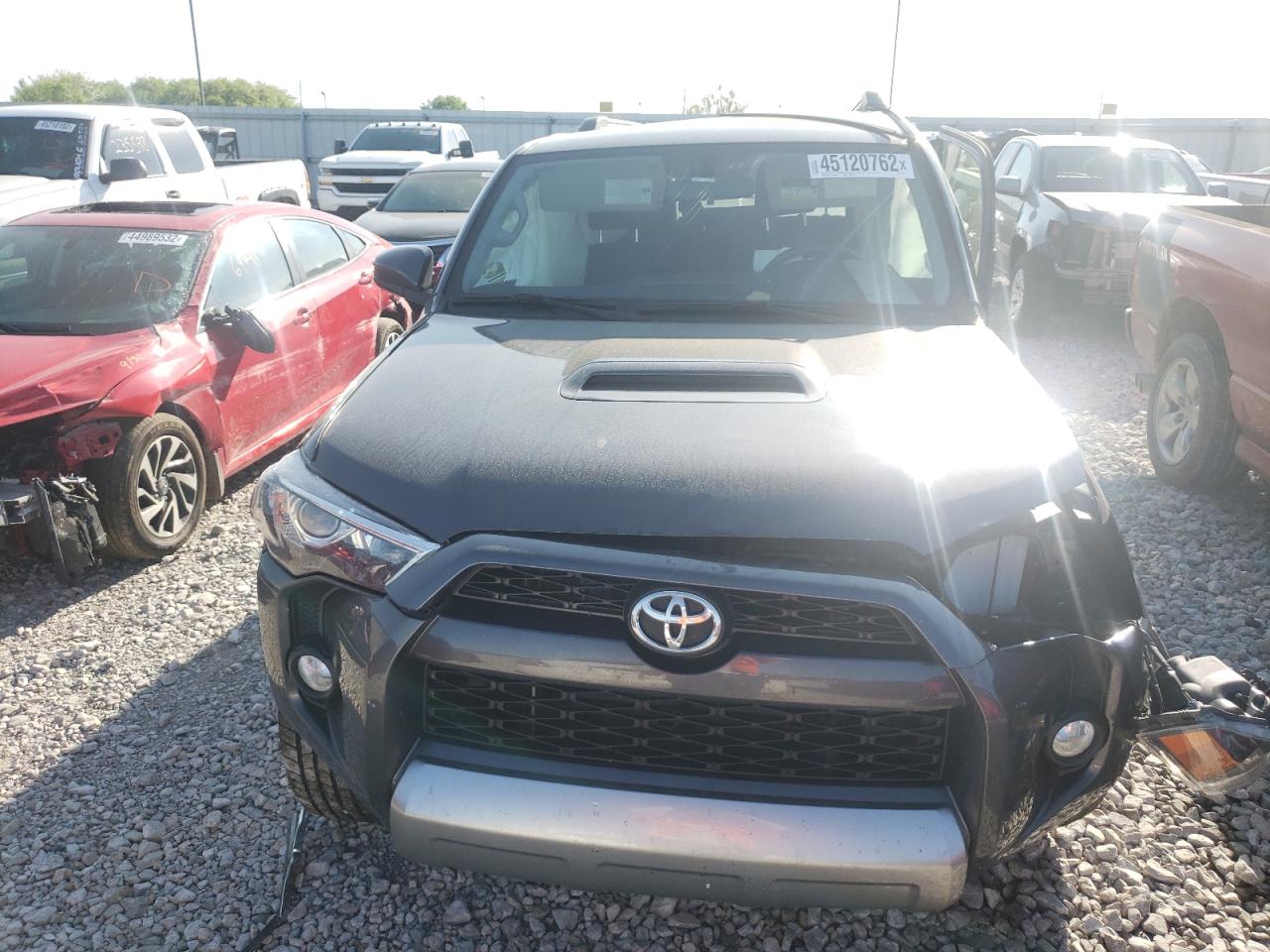 Photo 7 from auction – 2018 TOYOTA 4RUNNER SR with VIN JTEBU5JR8J5577981