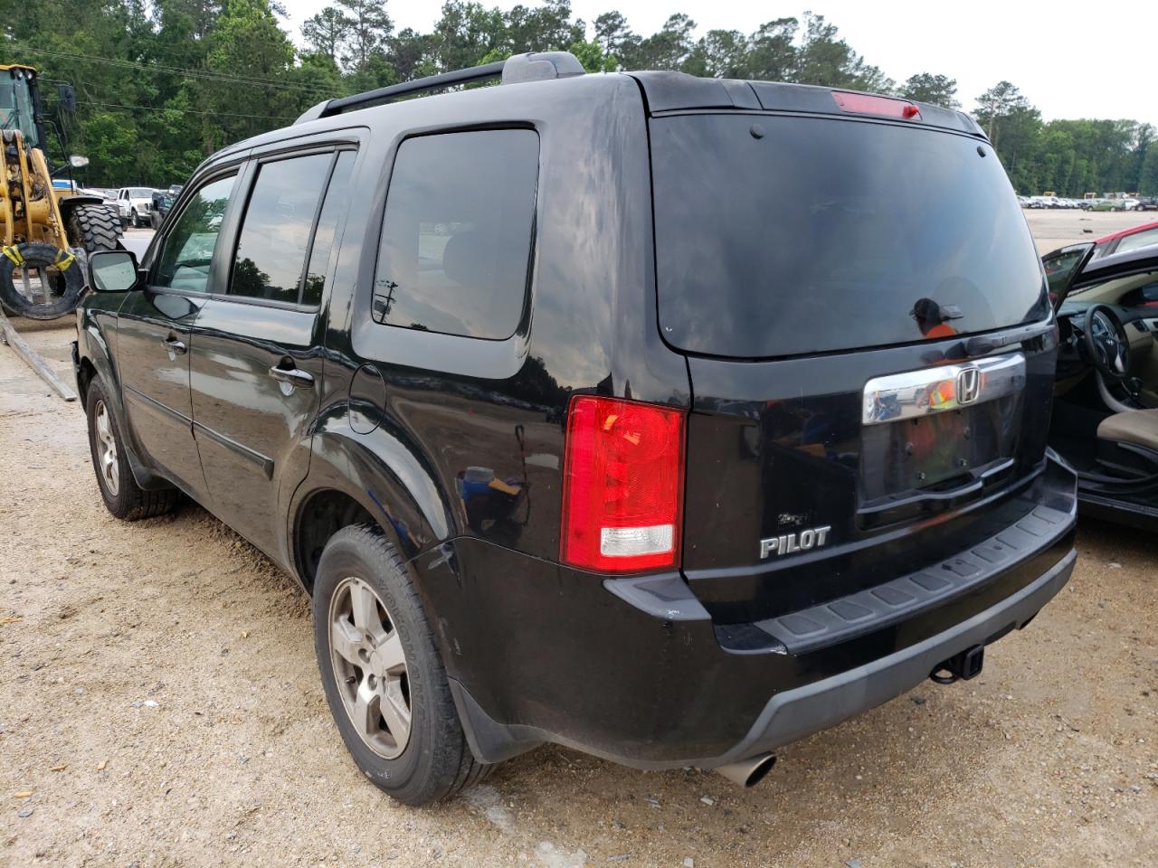 Photo 3 from auction – 2011 HONDA PILOT EXL with VIN 5FNYF3H56BB002097