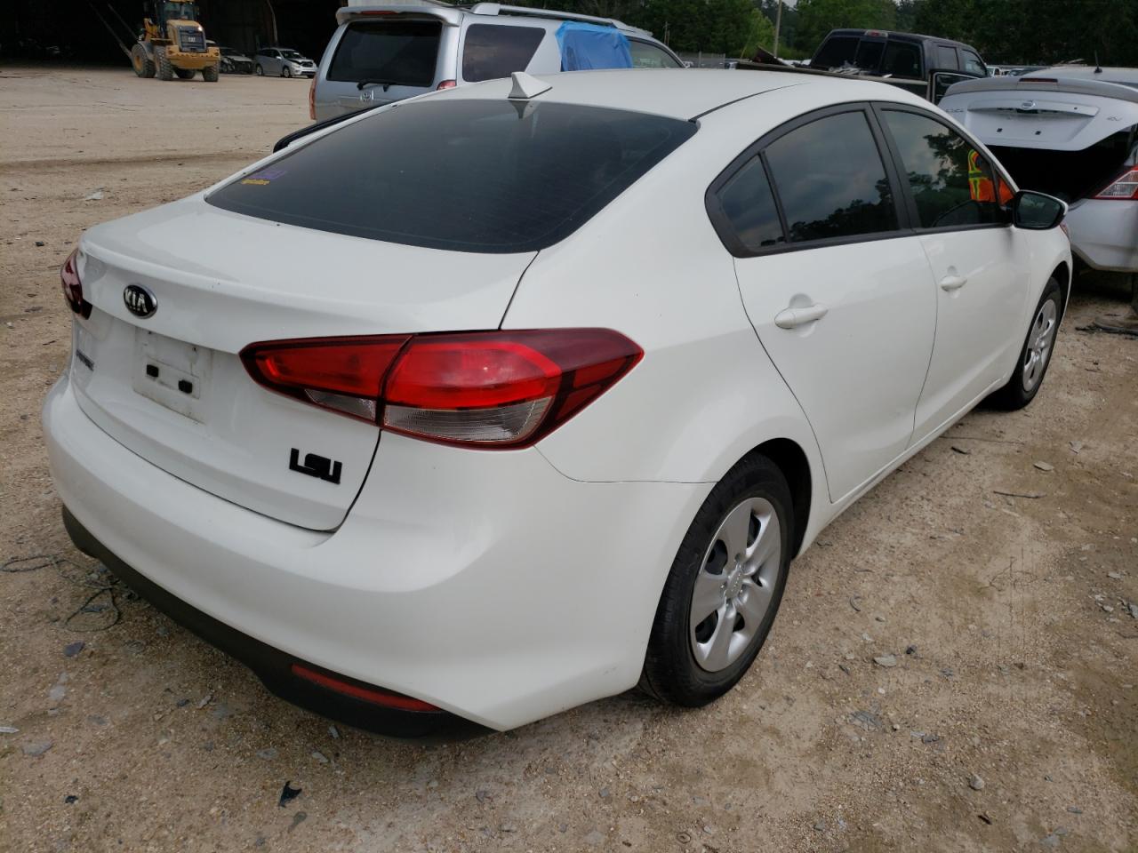 Photo 4 from auction – 2017 KIA FORTE LX with VIN 3KPFK4A73HE079979