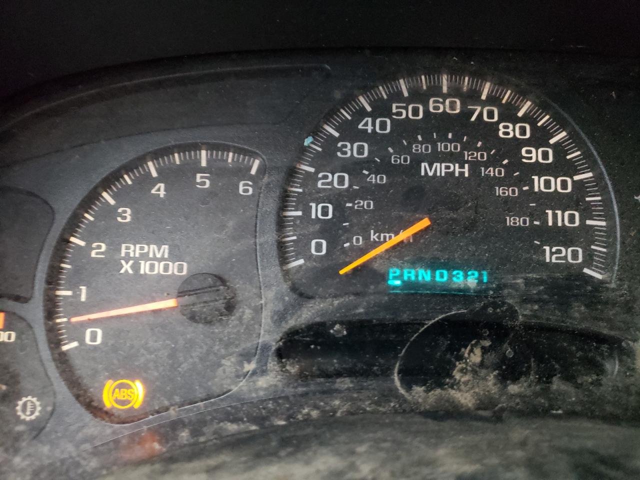 Photo 8 from auction – 2003 CHEVROLET SILVERADO with VIN 1GCHC23U73F104071