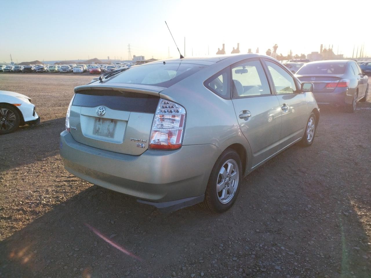 Photo 4 from auction – 2008 TOYOTA PRIUS with VIN JTDKB20U887709232