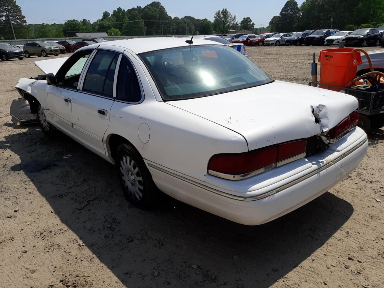 Photo 3 from auction – 1997 FORD CROWN VIC with VIN 2FALP71W4VX121262