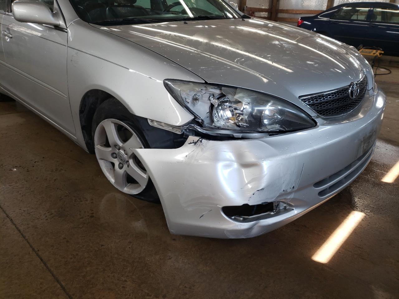 Photo 9 from auction – 2002 TOYOTA CAMRY LE with VIN 4T1BE32K62U091860