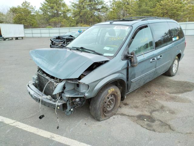 Photo 2 from auction – 2005 CHRYSLER TOWN & COU with VIN 2C4GP44R95R586320