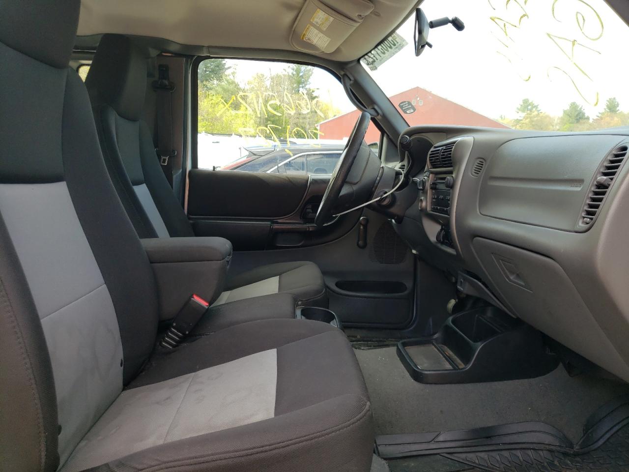 Photo 5 from auction – 2005 FORD RANGER SUP with VIN 1FTZR45EX5PA85291