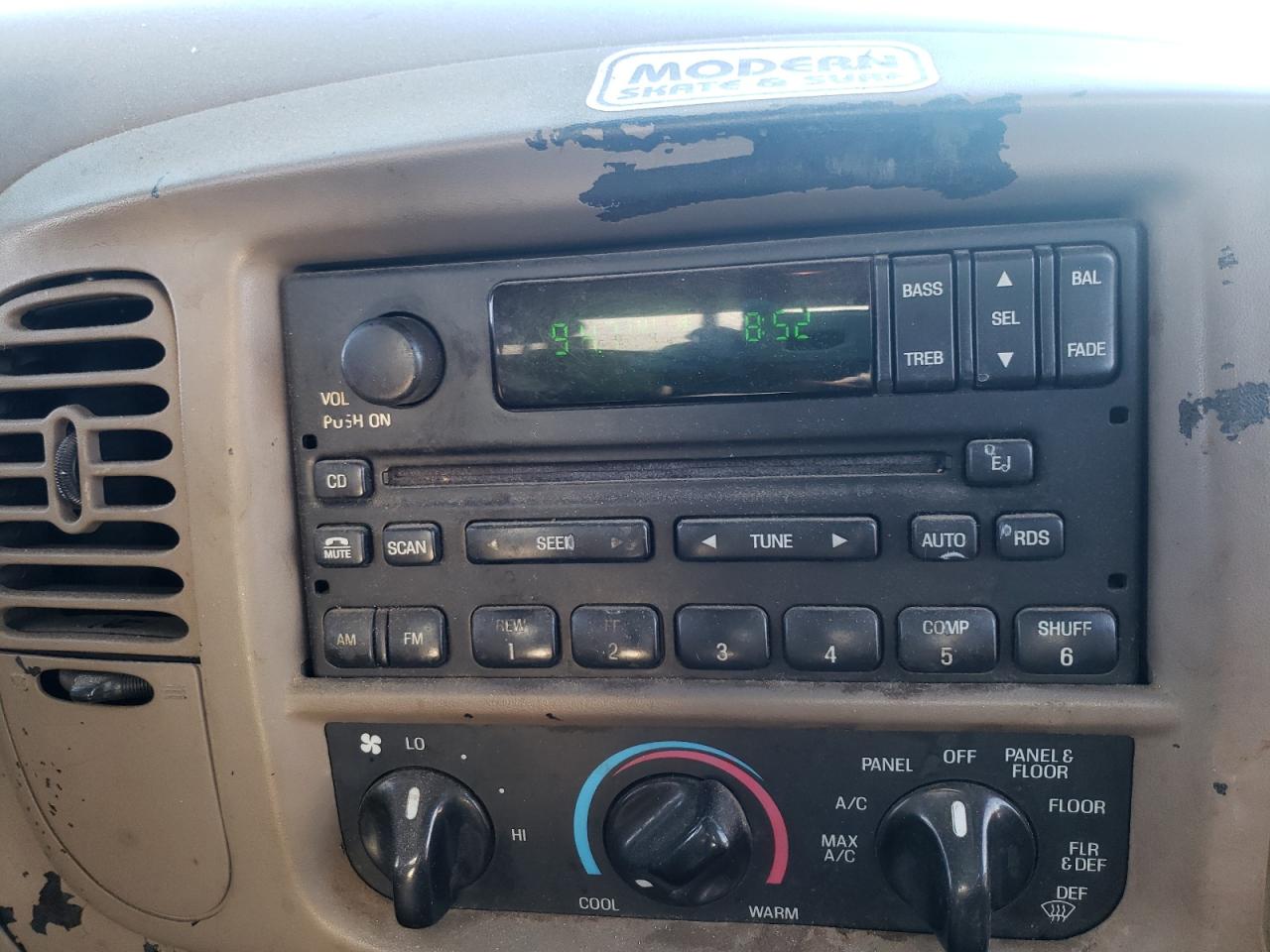 Photo 9 from auction – 2002 FORD F150 with VIN 1FTRX17202NA19055