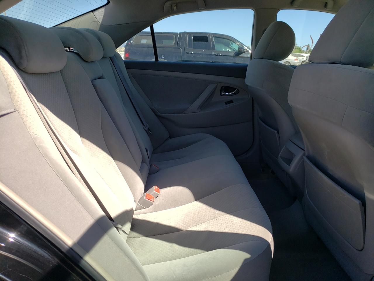 Photo 6 from auction – 2007 TOYOTA CAMRY CE with VIN 4T1BE46K17U084614
