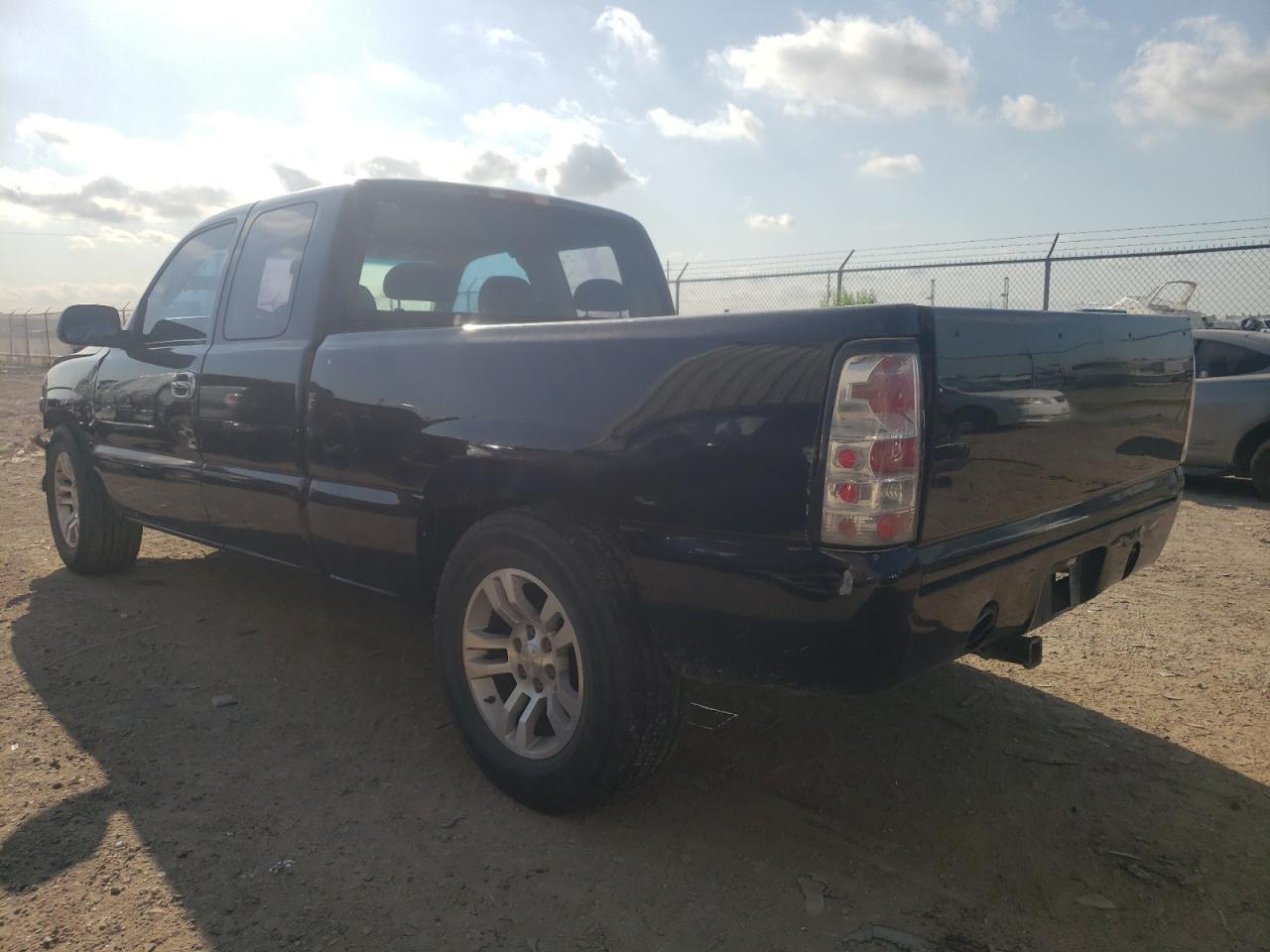 Photo 3 from auction – 1999 CHEVROLET SILVRK1500 with VIN 2GCEC19V9X1224013