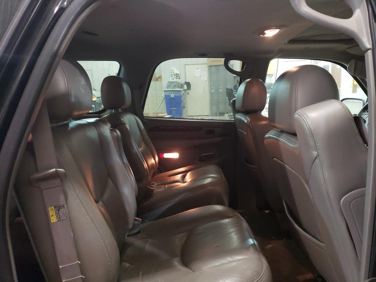 Photo 6 from auction – 2003 CADILLAC ESCALADE L with VIN 1GYEK63N13R248973