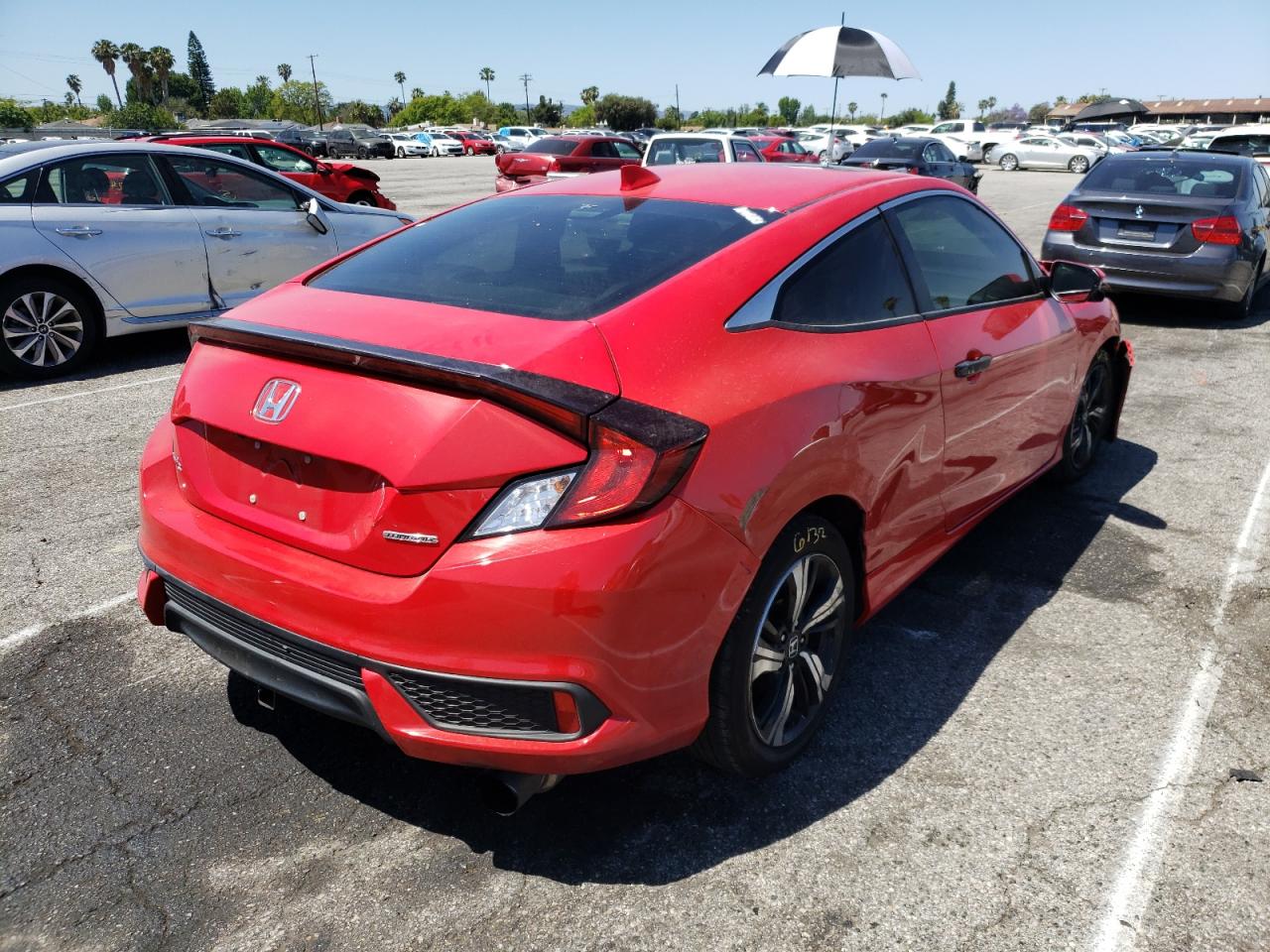 Photo 4 from auction – 2016 HONDA CIVIC TOUR with VIN 2HGFC3B97GH354362