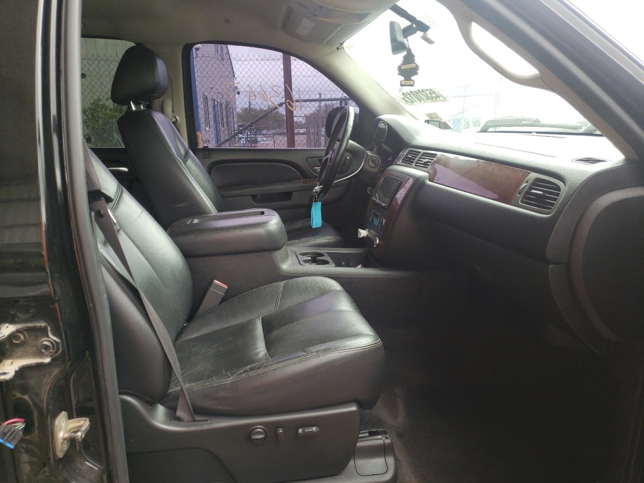 Photo 5 from auction – 2011 CHEVROLET SILVERADO with VIN 1GC1KYC85BF163502