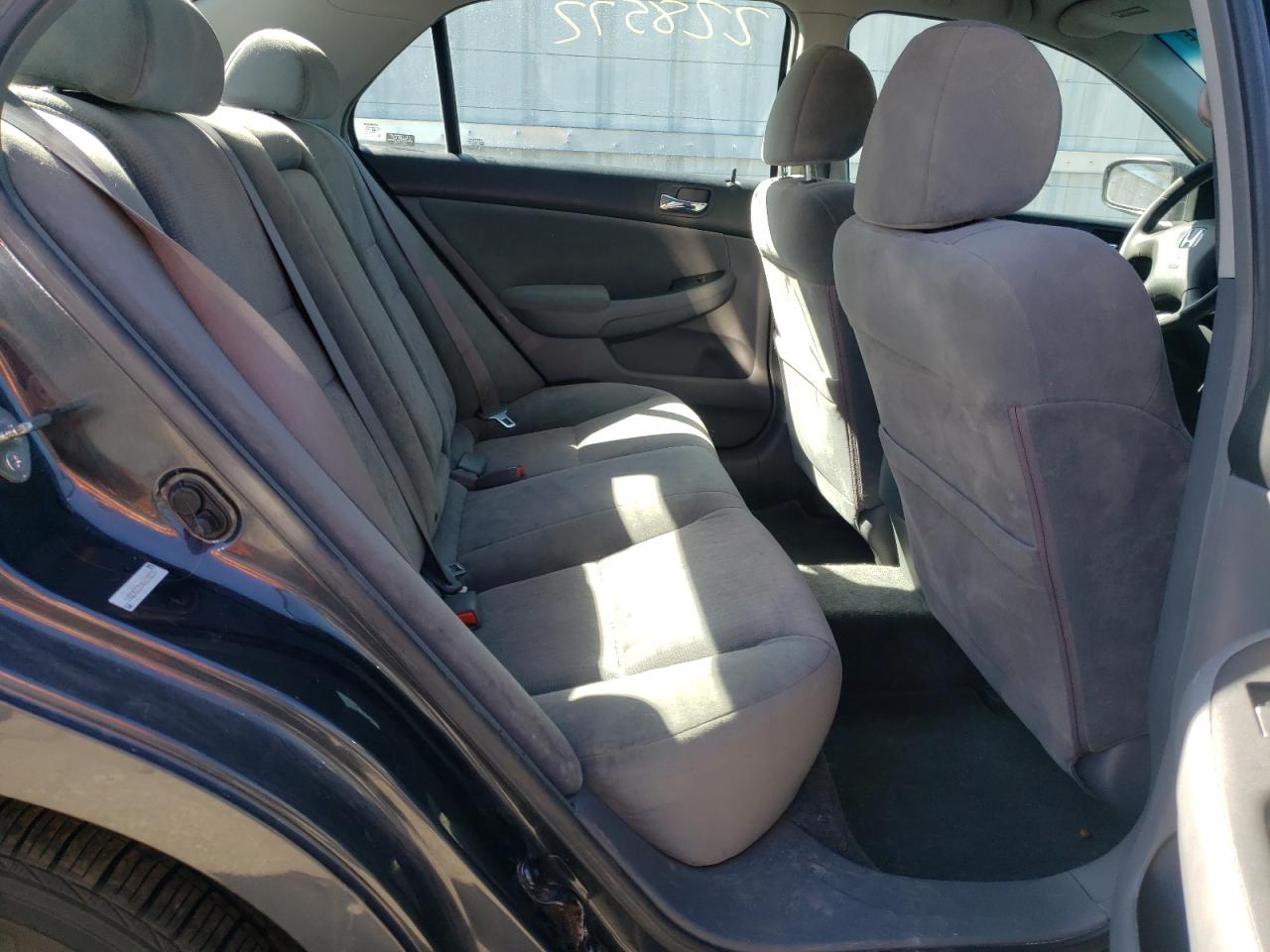 Photo 6 from auction – 2004 HONDA ACCORD LX with VIN 1HGCM55314A170239