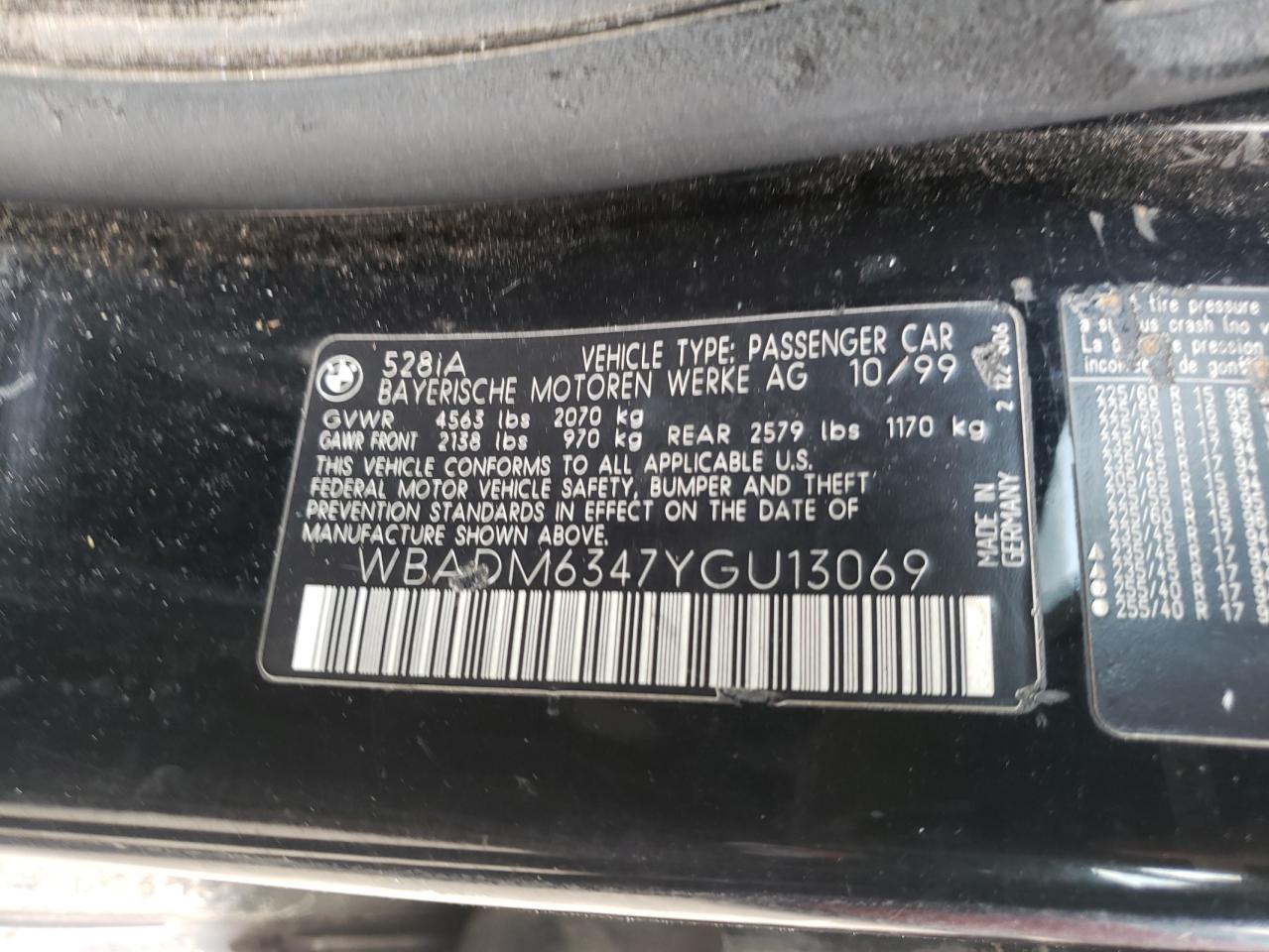 Photo 10 from auction – 2000 BMW 528 I AUTO with VIN WBADM6347YGU13069