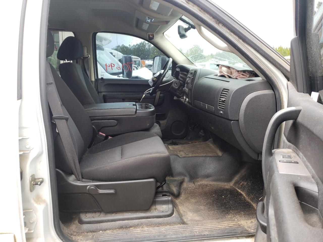 Photo 5 from auction – 2011 CHEVROLET SILVERADO with VIN 1GC4K0C84BF162985