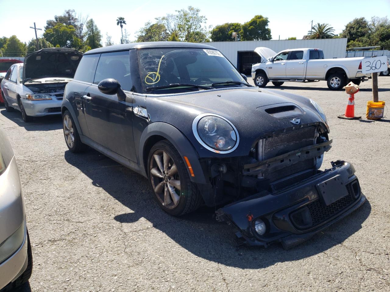 Photo 14 from auction – 2013 MINI COOPER S with VIN WMWSV3C51DT392877