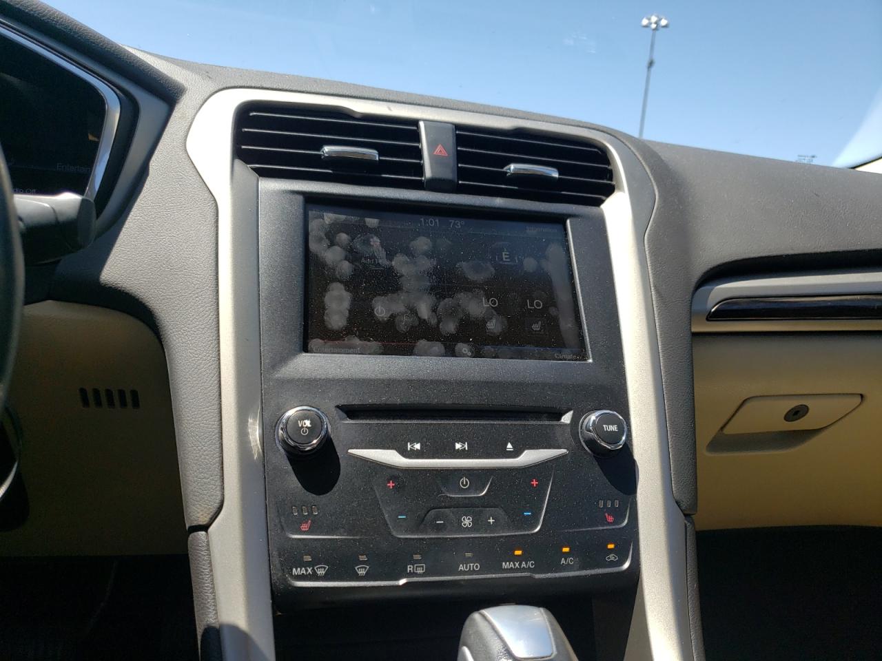 Photo 9 from auction – 2014 FORD FUSION SE with VIN 3FA6P0HD3ER388352