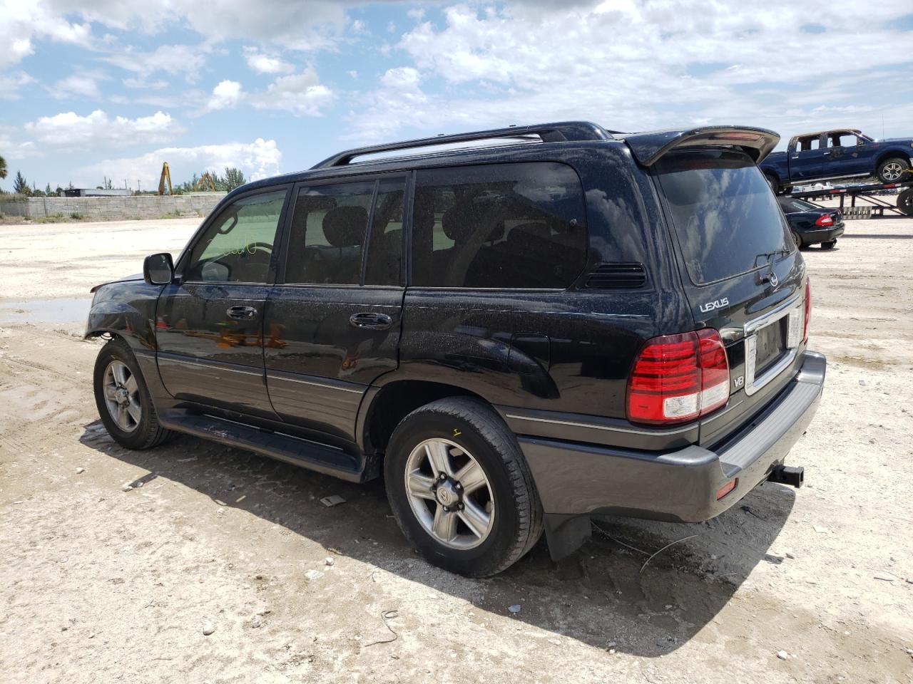 Photo 3 from auction – 2006 LEXUS LX 470 with VIN JTJHT00WX64013089