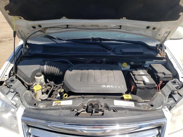 Photo 7 from auction – 2013 CHRYSLER TOWN & COU with VIN 2C4RC1BG9DR705275