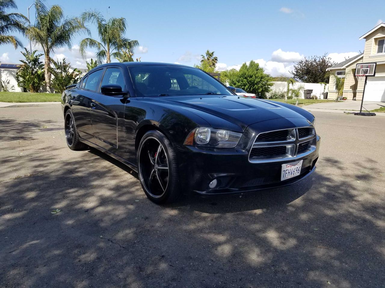 DODGE CHARGER SX 2014 with VIN 2C3CDXHG4EH275079 - Photo from auction