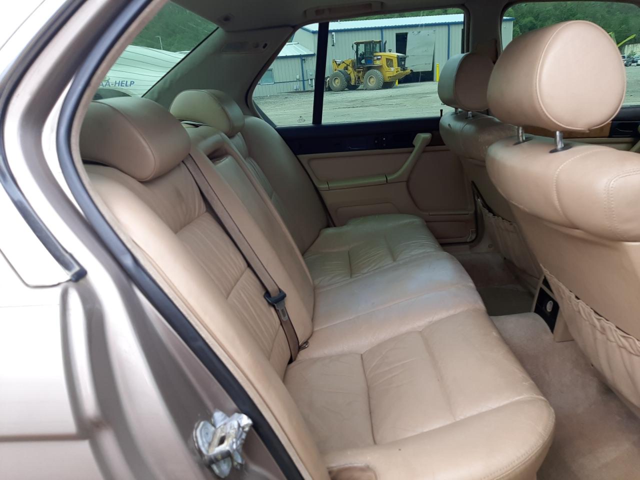 Photo 6 from auction – 1988 BMW 735 I AUTO with VIN WBAGB4312J3206745