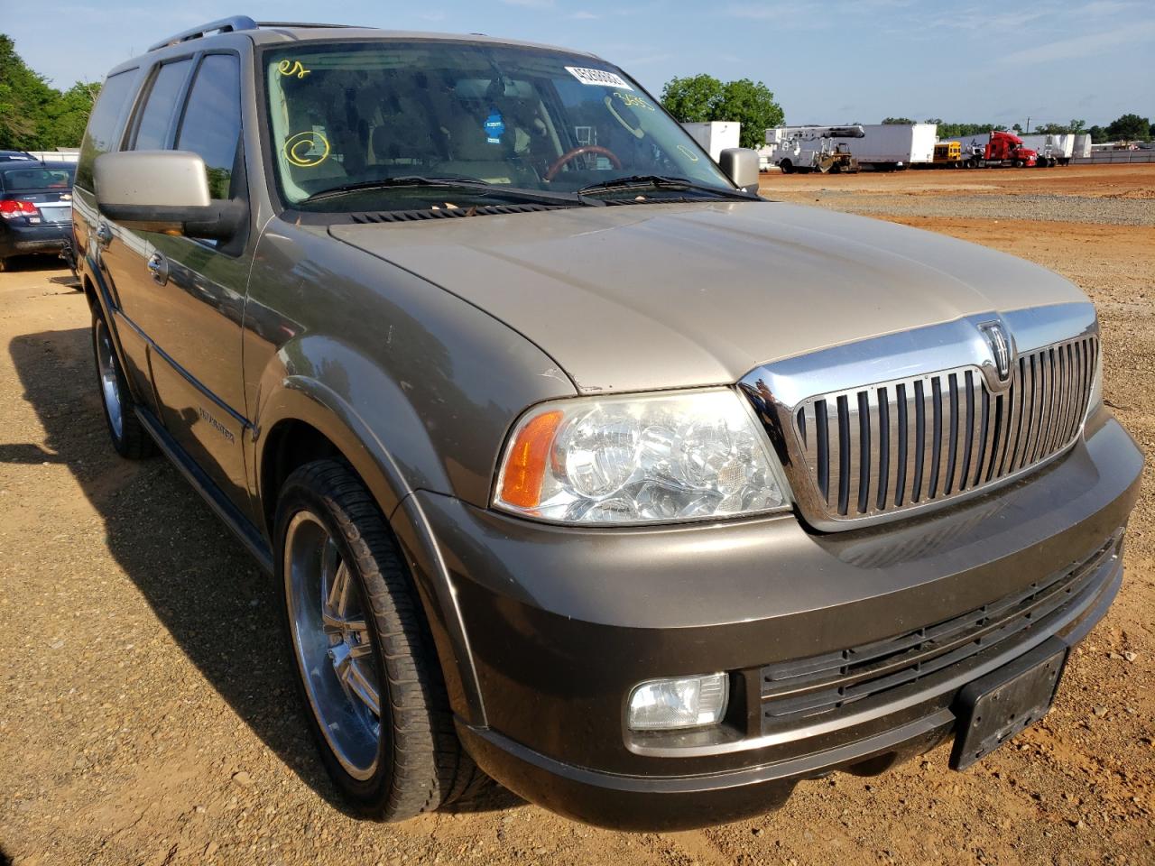 LINCOLN NAVIGATOR 2006 with VIN 5LMFU27546LJ23635 - Photo from auction