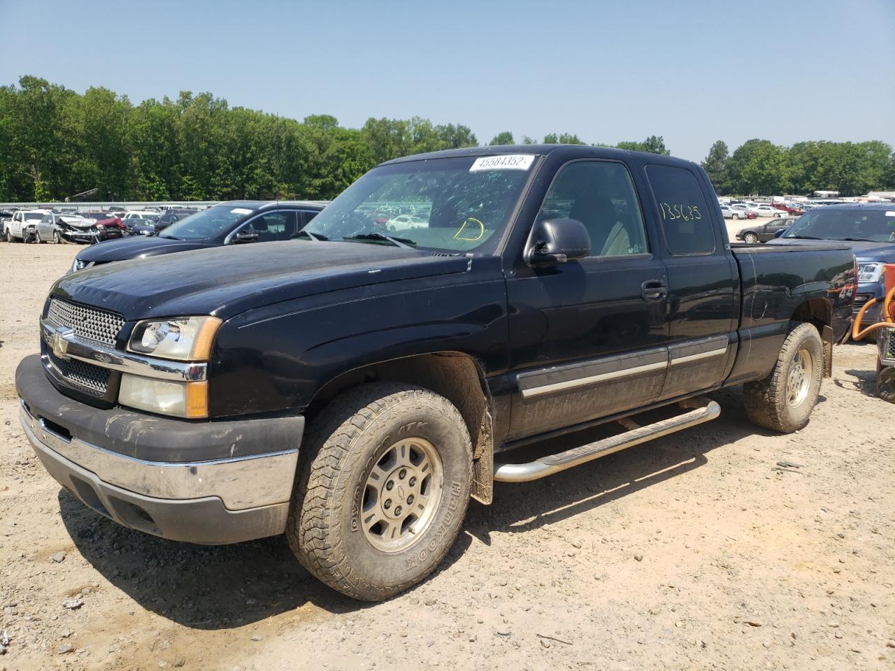 Photo 2 from auction – 2004 CHEVROLET SILVERADO with VIN 1GCEK19T24E299597