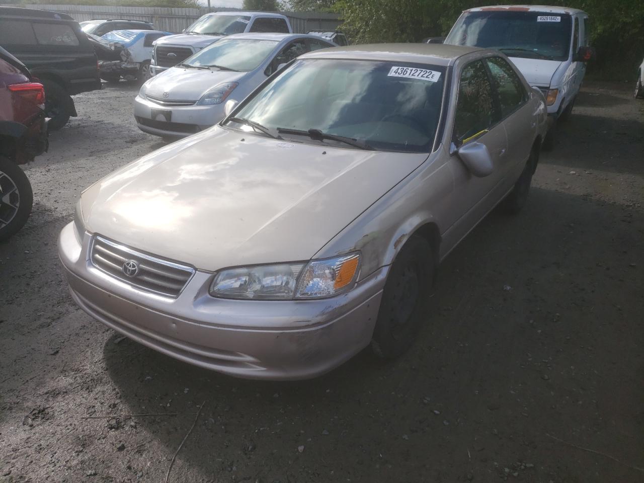 Photo 2 from auction – 2000 TOYOTA CAMRY CE with VIN JT2BG22K2Y0495384