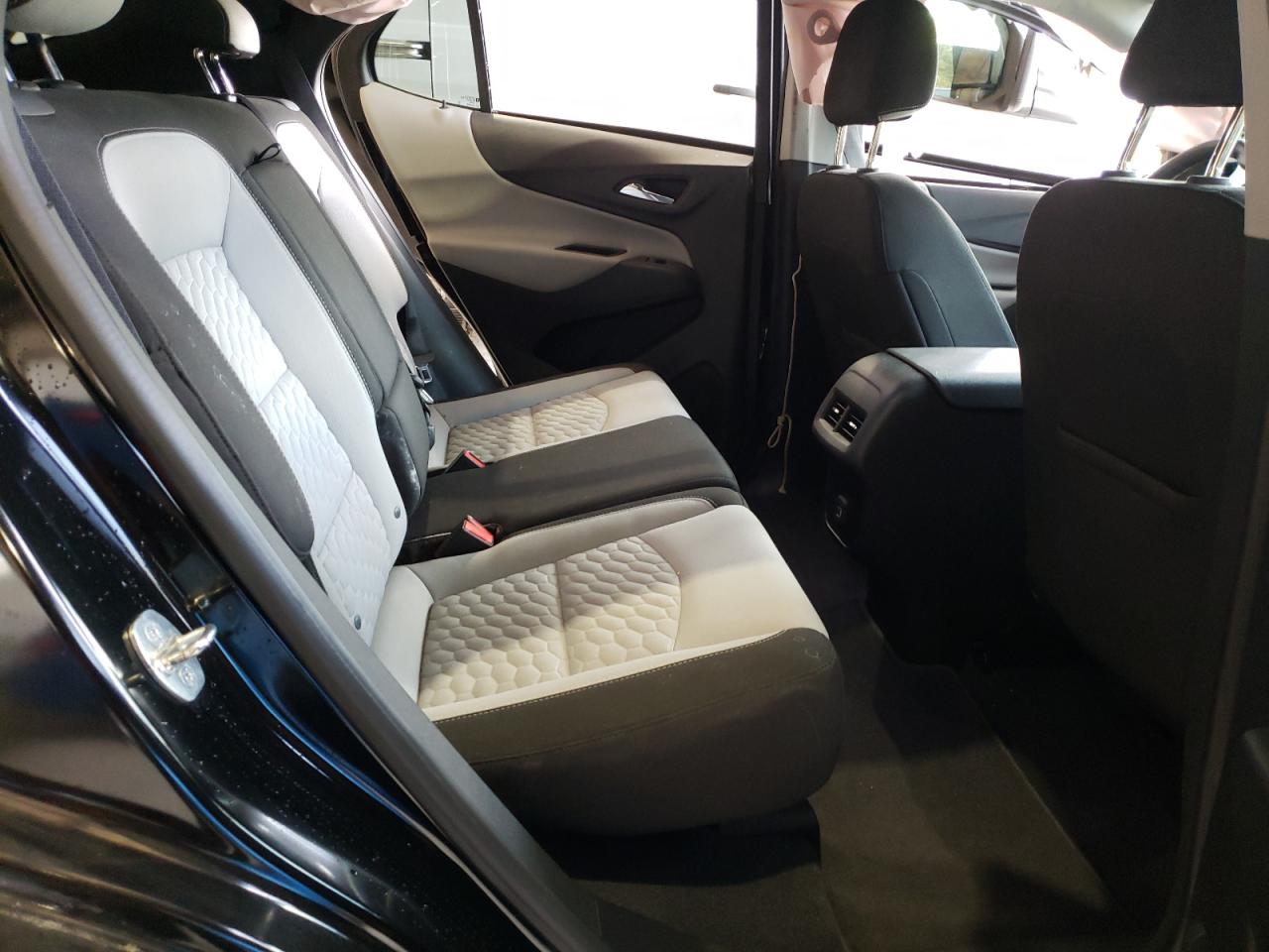 Photo 6 from auction – 2020 CHEVROLET EQUINOX LT with VIN 2GNAXTEV7L6132729