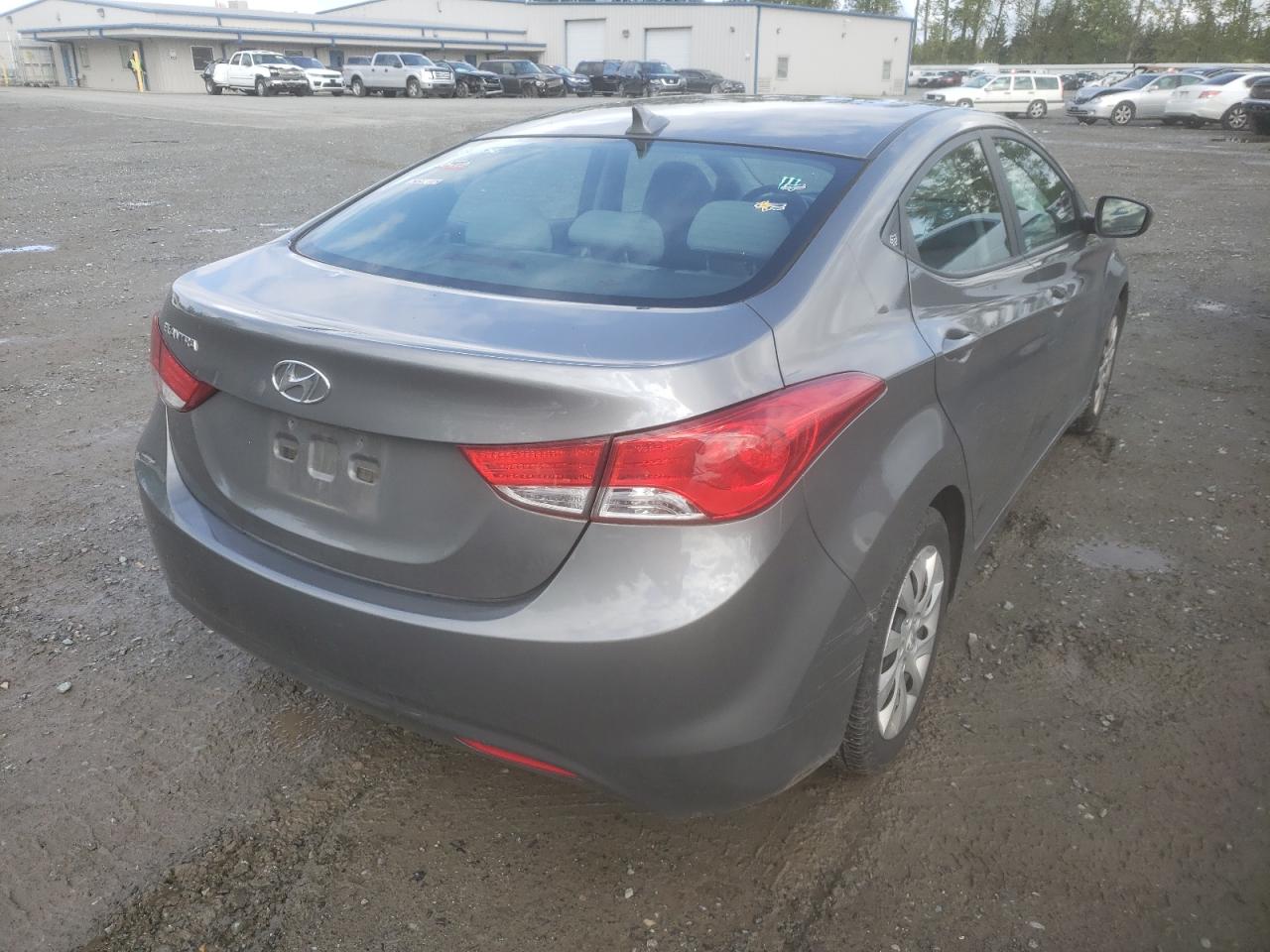 Photo 4 from auction – 2012 HYUNDAI ELANTRA GL with VIN 5NPDH4AE7CH140758