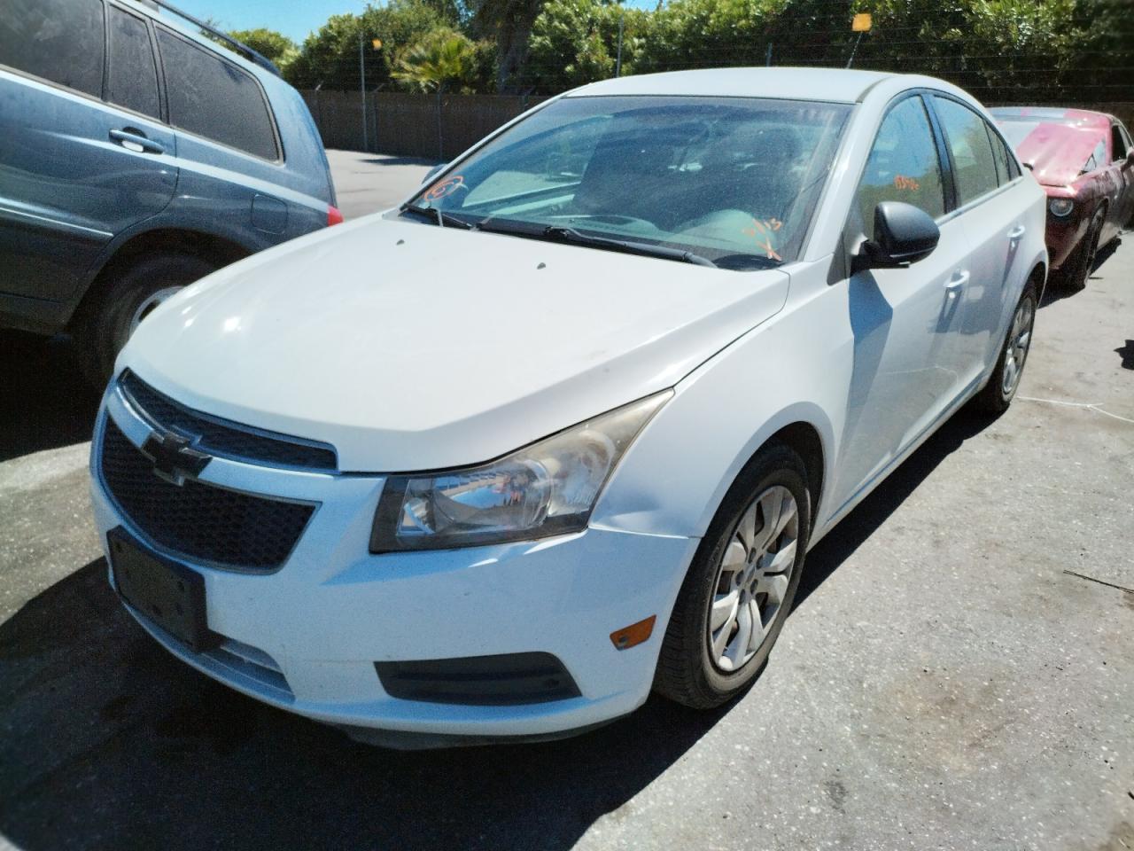 Photo 2 from auction – 2012 CHEVROLET CRUZE LS with VIN 1G1PC5SH7C7207172