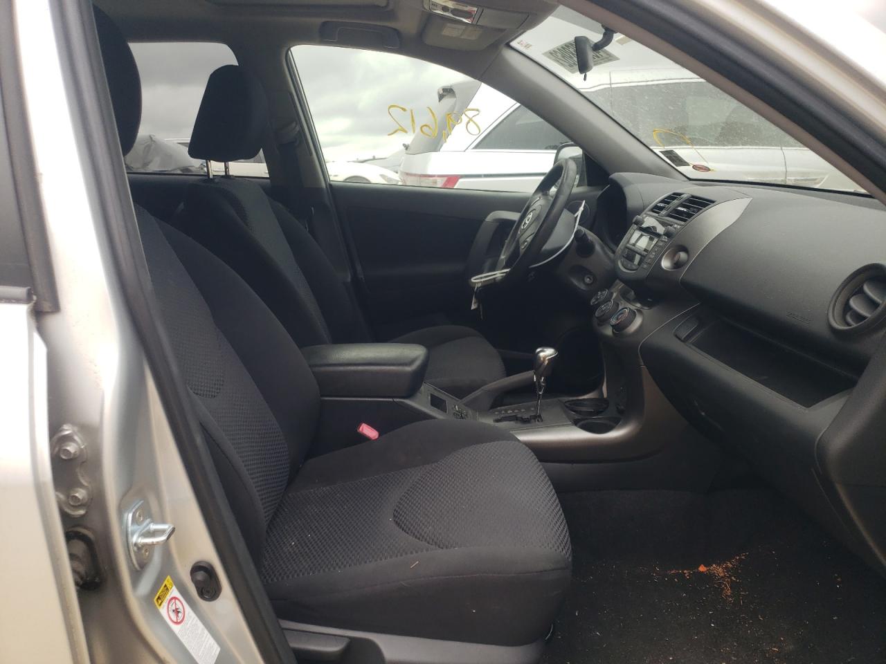 Photo 5 from auction – 2011 TOYOTA RAV4 SPORT with VIN JTMRF4DVXB5046265