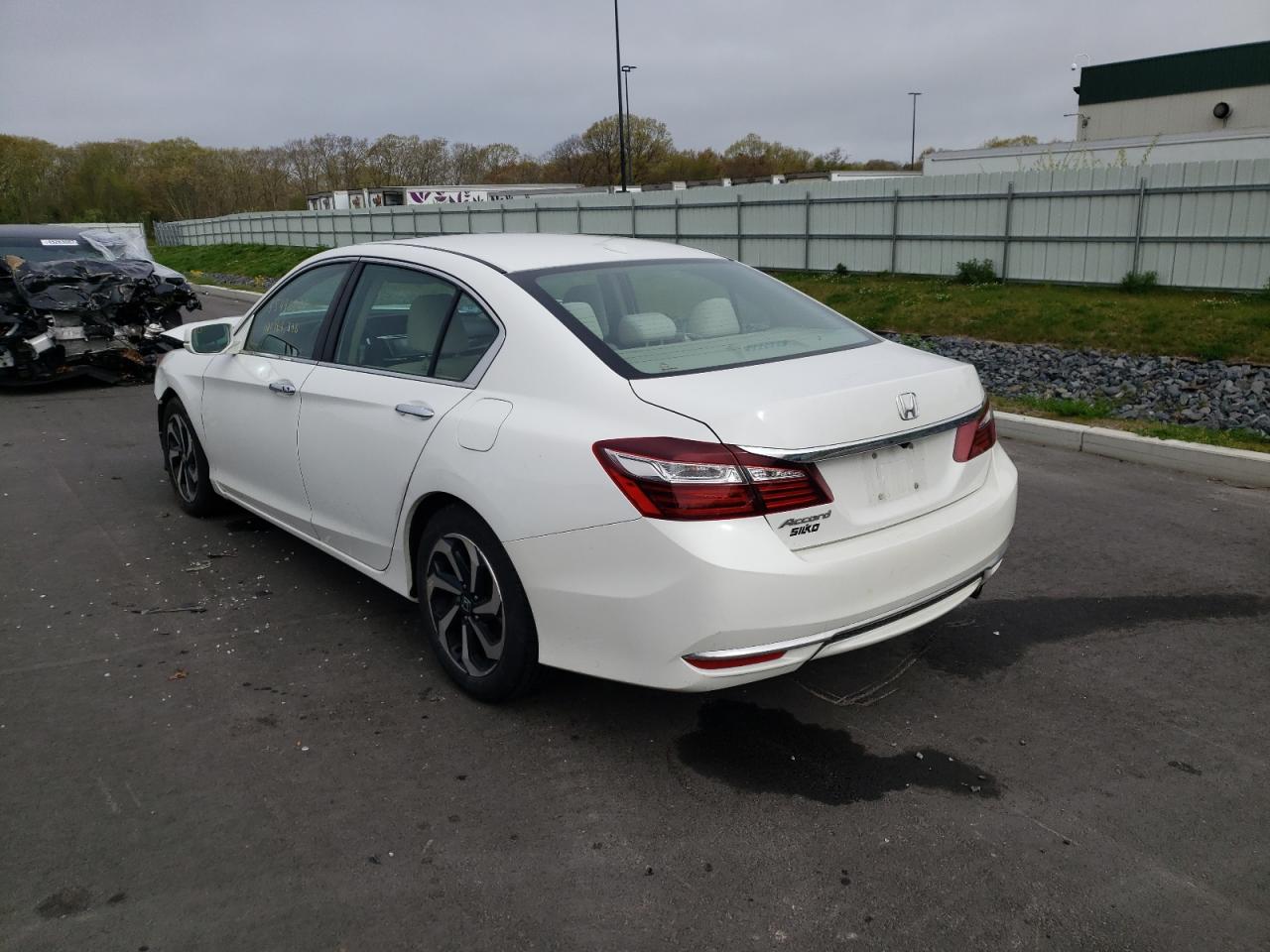 Photo 3 from auction – 2016 HONDA ACCORD EX with VIN 1HGCR2F79GA131985