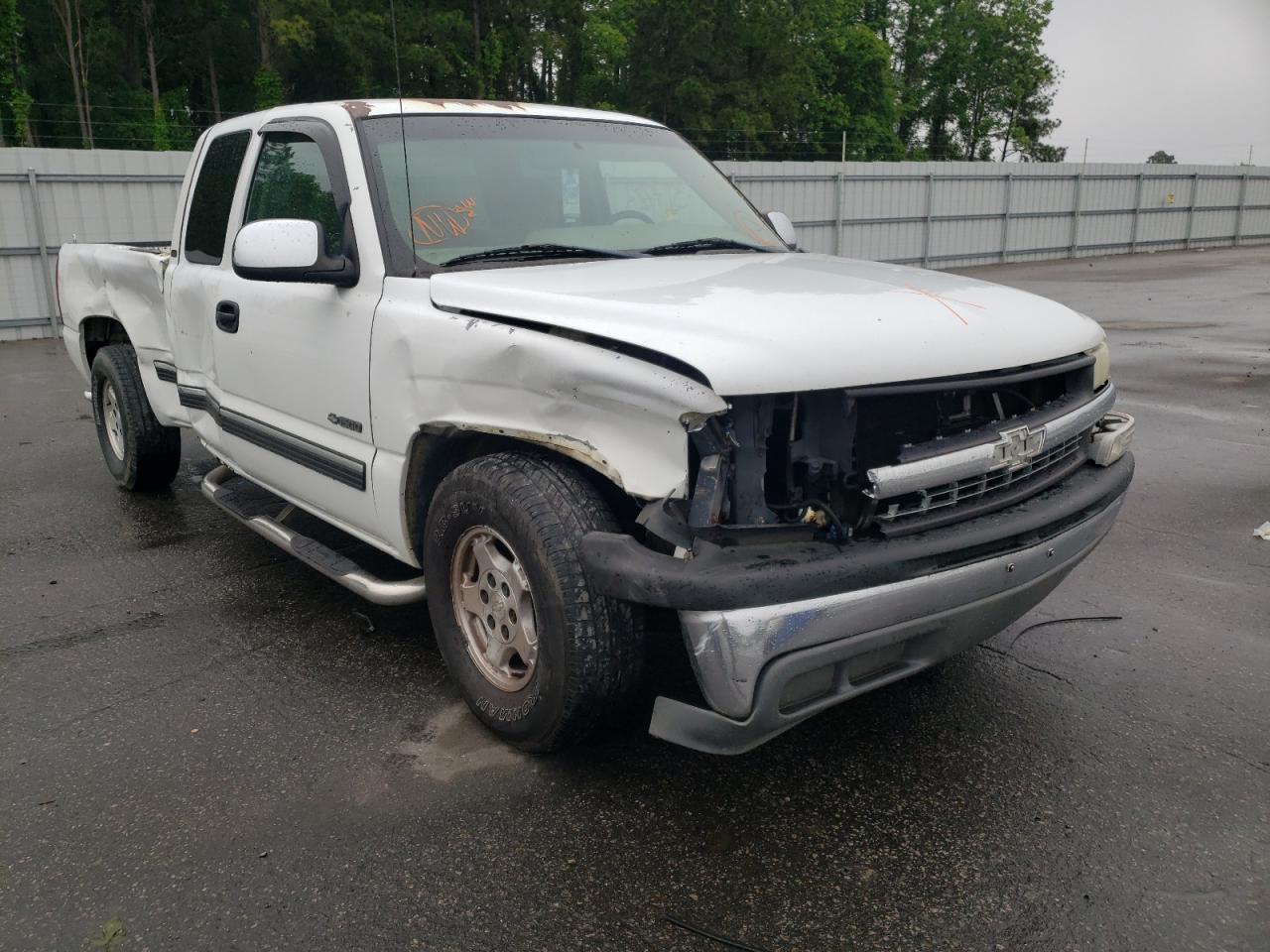 CHEVROLET SILVERADO 2001 with VIN 2GCEC19VX11248974 - Photo from auction