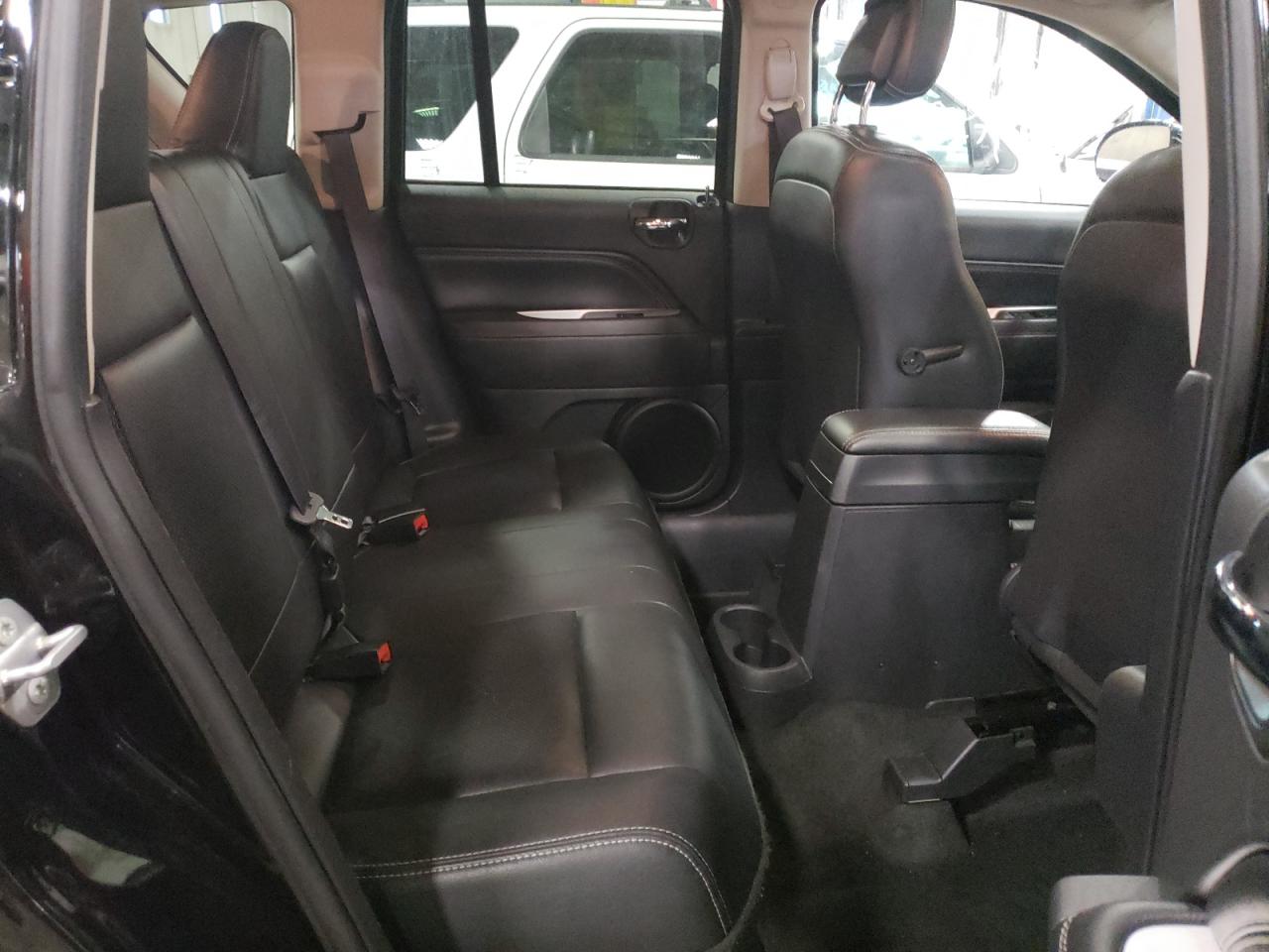Photo 6 from auction – 2017 JEEP COMPASS LA with VIN 1C4NJDEB5HD153546