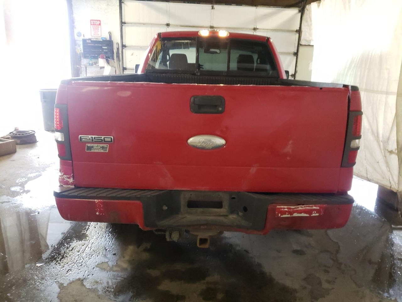 Photo 6 from auction – 2006 FORD F150 with VIN 1FTRF14526NA04063